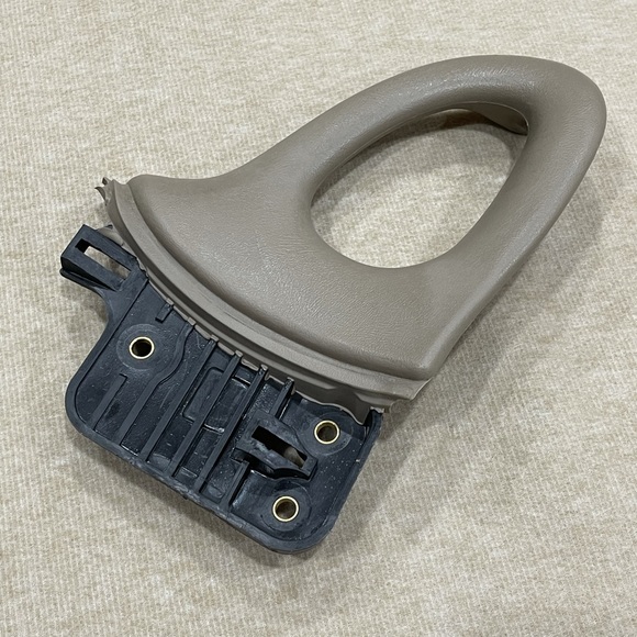 GM Other - Chev Silverado Tahoe Suburban GMC Yukon Denali Grip Grab Support Assist Handle